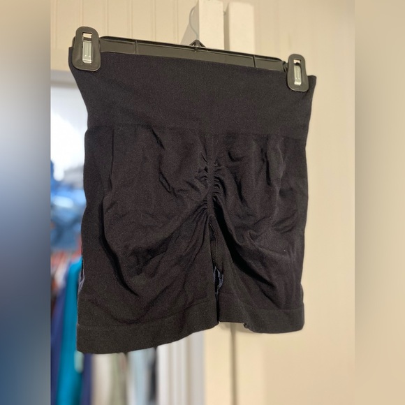 📌Bundle of 3 Gym Wear - Picture 8 of 12